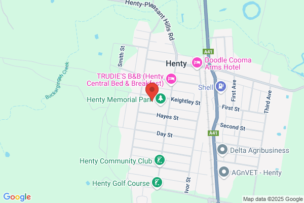 Henty Swimming Pool